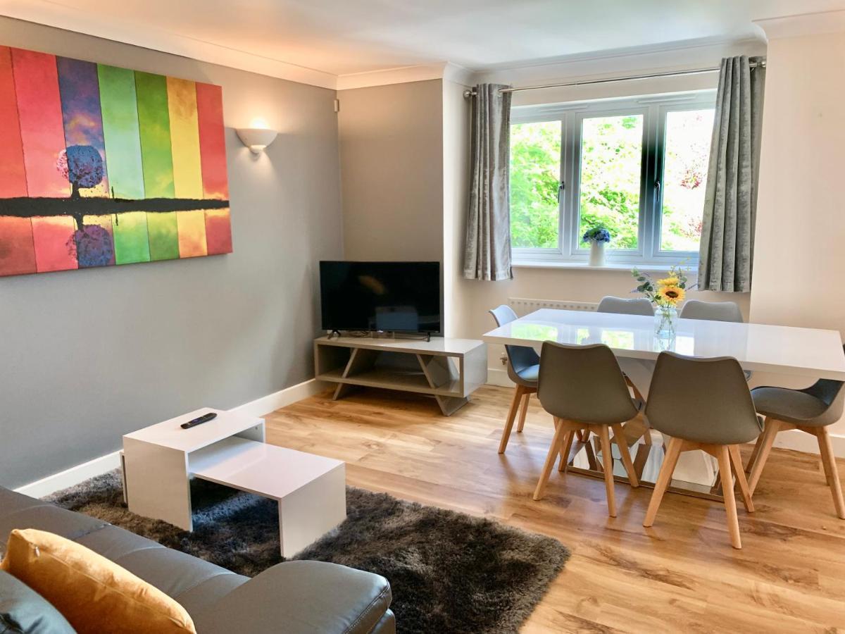 An Entire 2Beds, 2Bathrooms, Free Wifi, Free Parking, Risinghurst, Oxford Exteriér fotografie
