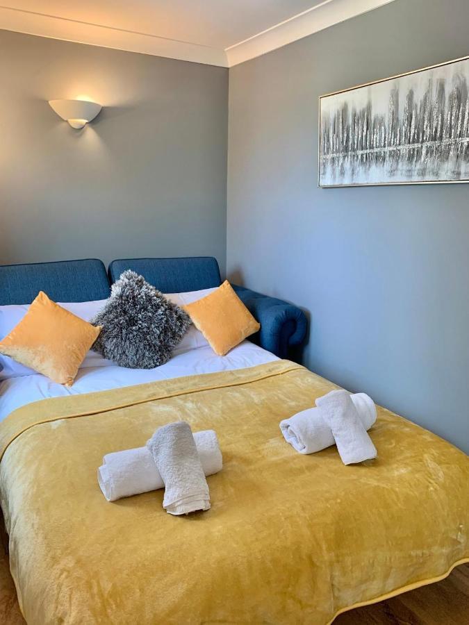 An Entire 2Beds, 2Bathrooms, Free Wifi, Free Parking, Risinghurst, Oxford Exteriér fotografie