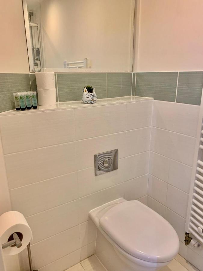 An Entire 2Beds, 2Bathrooms, Free Wifi, Free Parking, Risinghurst, Oxford Exteriér fotografie